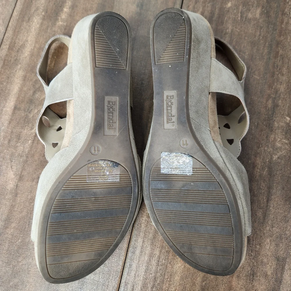 Bjorndal Suede Leather Wedge Sandals Size 11 - Picture 8 of 9